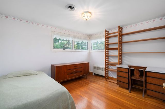 45 Barren Hill Drive, Warwick, RI 02886