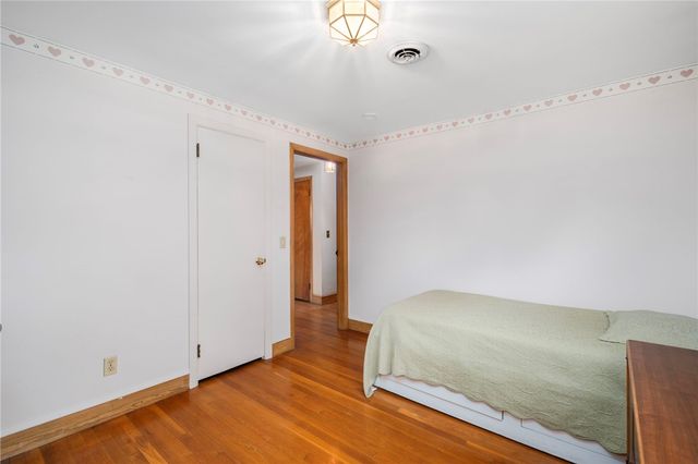 45 Barren Hill Drive, Warwick, RI 02886