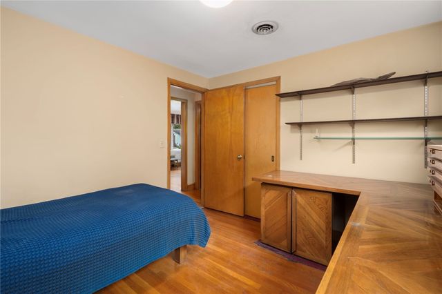 45 Barren Hill Drive, Warwick, RI 02886