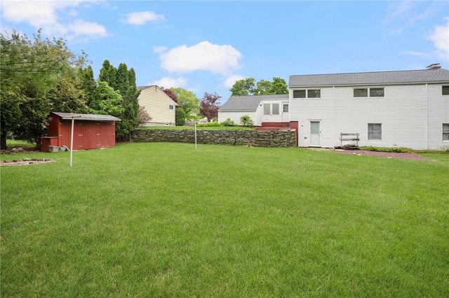 45 Barren Hill Drive, Warwick, RI 02886
