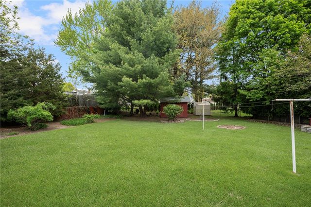 45 Barren Hill Drive, Warwick, RI 02886