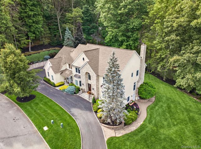 2 Running Brook Lane, New City, NY 10956