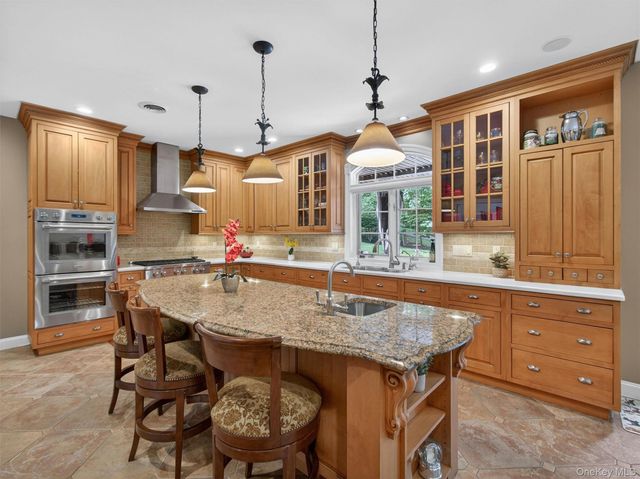 2 Running Brook Lane, New City, NY 10956