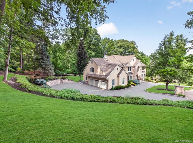 2 Running Brook Lane, New City, NY 10956