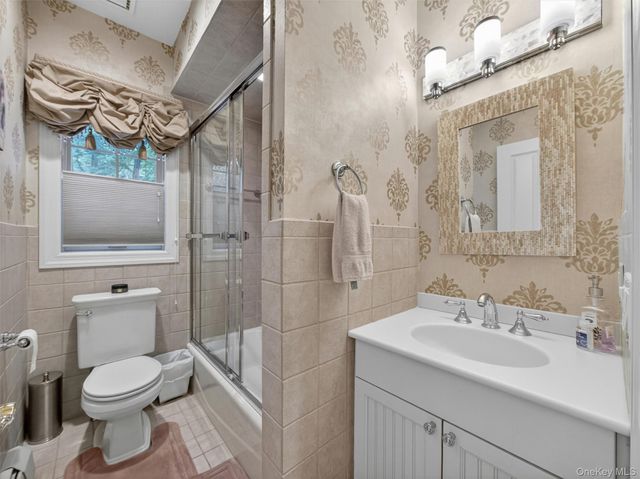 2 Running Brook Lane, New City, NY 10956