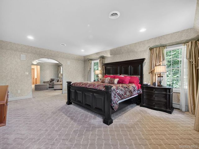 2 Running Brook Lane, New City, NY 10956