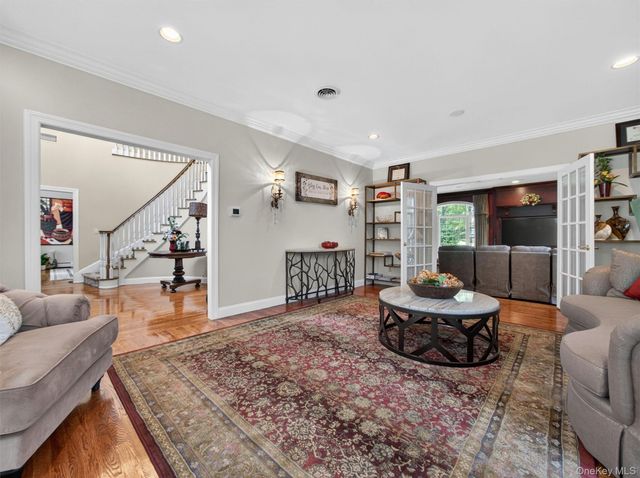 2 Running Brook Lane, New City, NY 10956