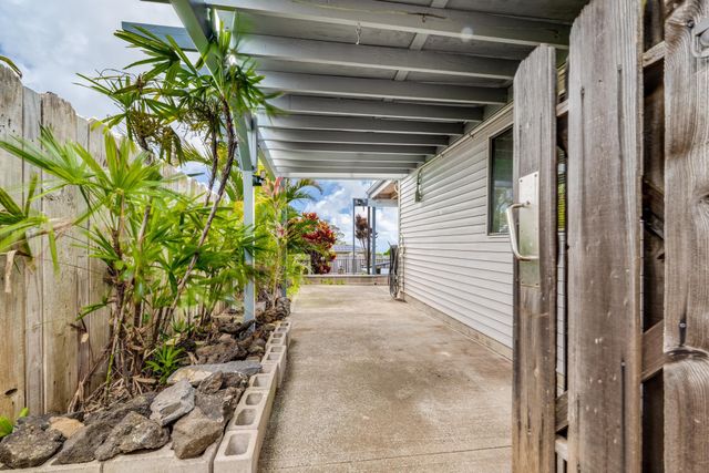 244 N Makaleha Pl, Makawao, HI 96768