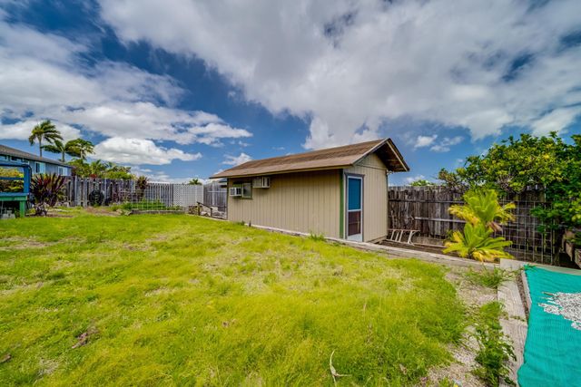 244 N Makaleha Pl, Makawao, HI 96768