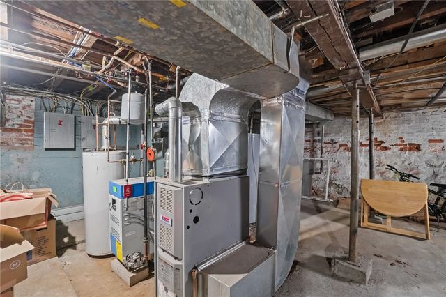 27 Collins Avenue, Pawtucket, RI 02860