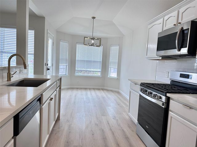 360 Atlantis, Kyle, TX 78640