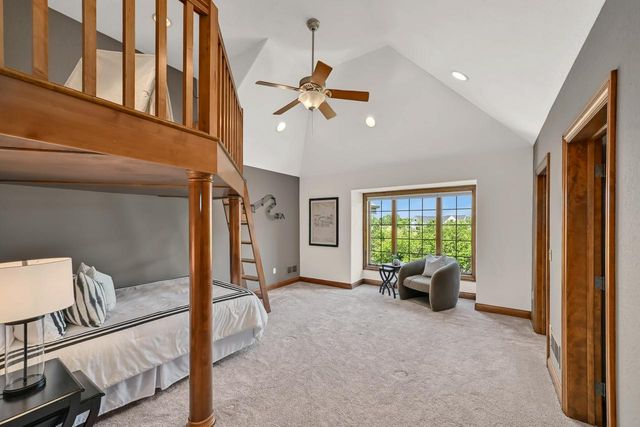 3277 N Canterbury LANE, Oconomowoc, WI 53066