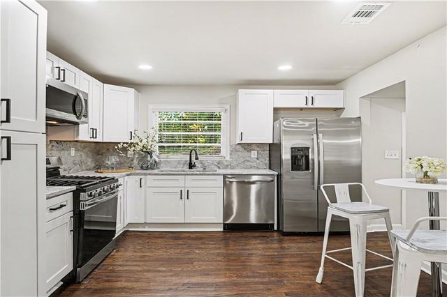 2330 Headland Drive, Atlanta, GA 30344