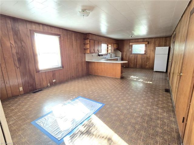 1112 Mill Avenue, High Point, NC 27260