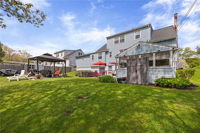 203 Little Creek Drive, Greece, NY 14616
