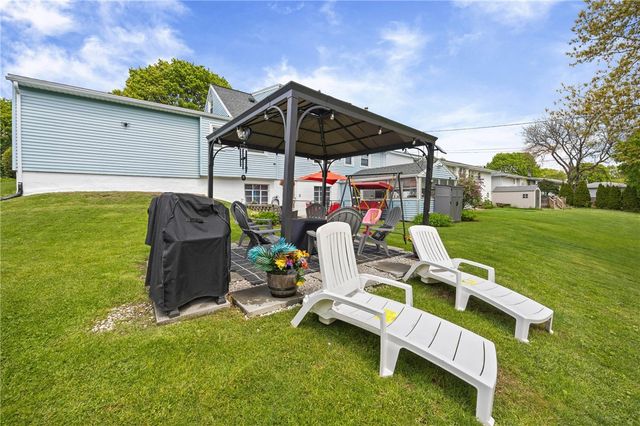 203 Little Creek Drive, Greece, NY 14616