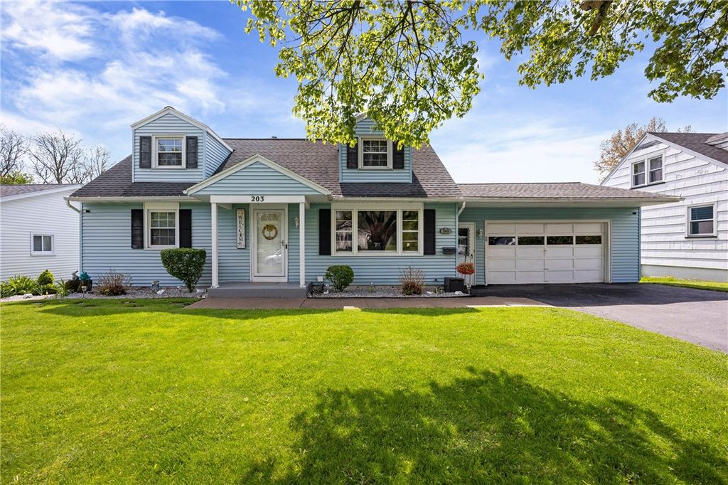 203 Little Creek Drive, Greece, NY 14616