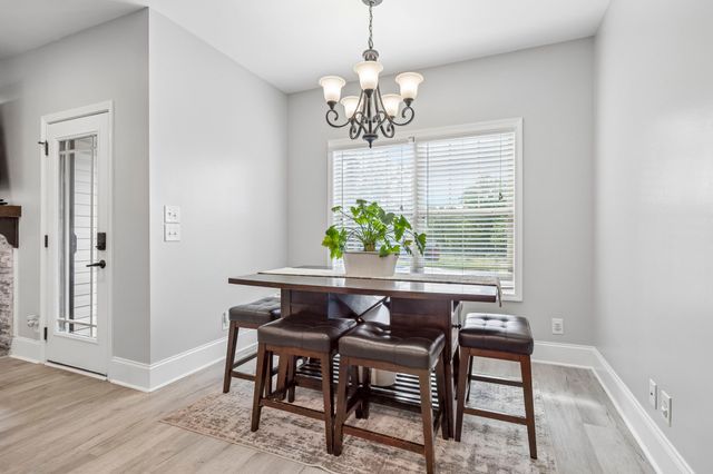 402 Lovers Ln, Lebanon, TN 37087