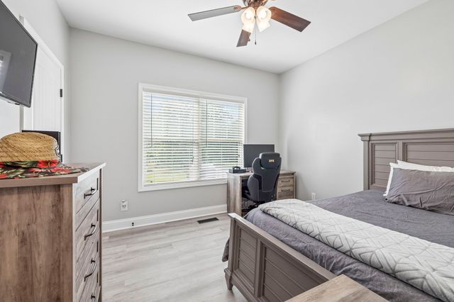 402 Lovers Ln, Lebanon, TN 37087