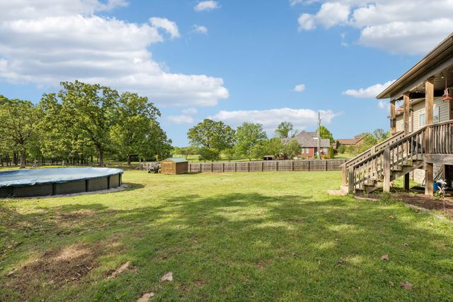 402 Lovers Ln, Lebanon, TN 37087