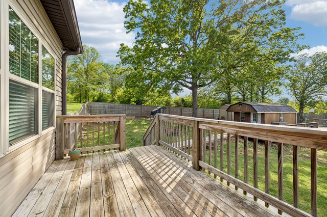 402 Lovers Ln, Lebanon, TN 37087