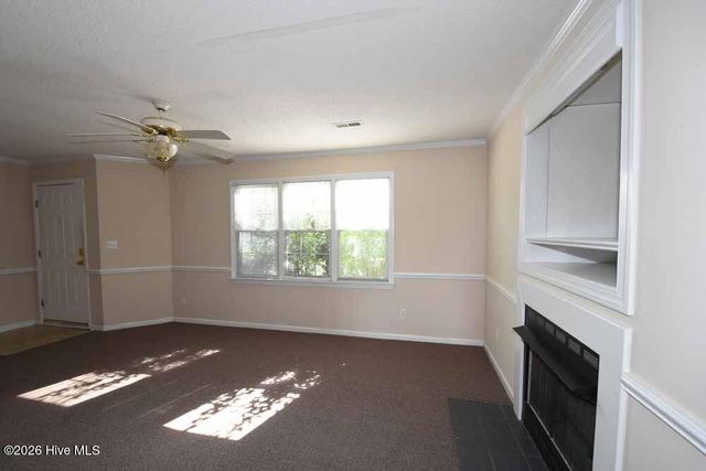 3818 Sterling Pointe Drive J1, Winterville, NC 28590