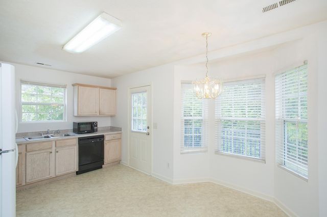 517 Longleaf Ct, Nashville, TN 37207