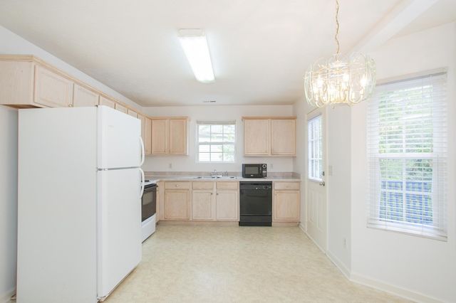 517 Longleaf Ct, Nashville, TN 37207