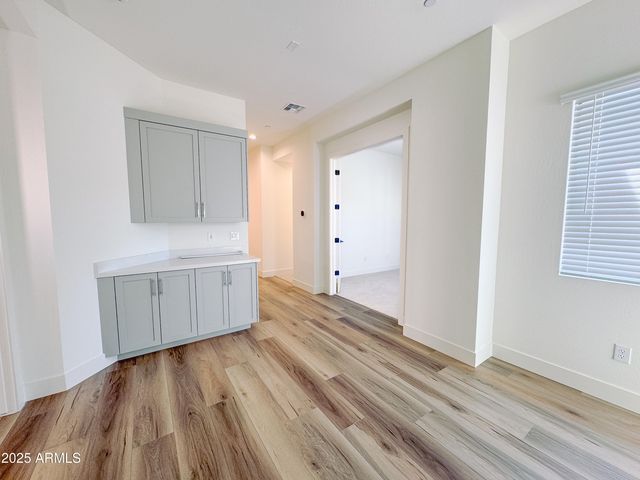 1 EASY Street 11, Carefree, AZ 85377