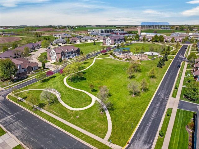 6803 Conservancy Plaza, Deforest, WI 53532