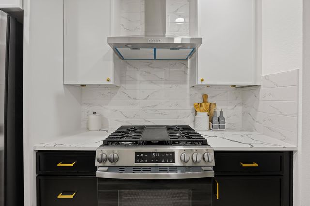 16043 Stoneham CIR, Pflugerville, TX 78660