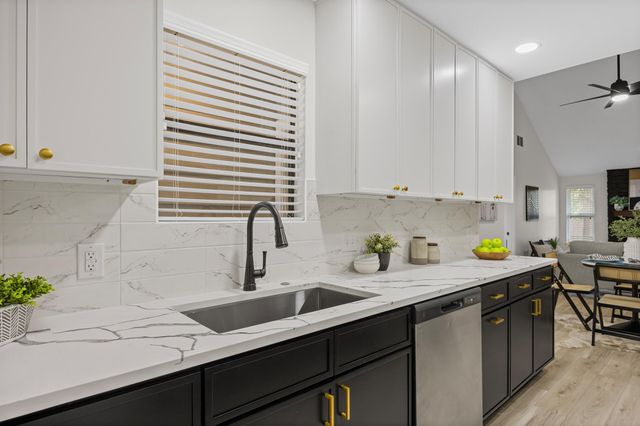 16043 Stoneham CIR, Pflugerville, TX 78660