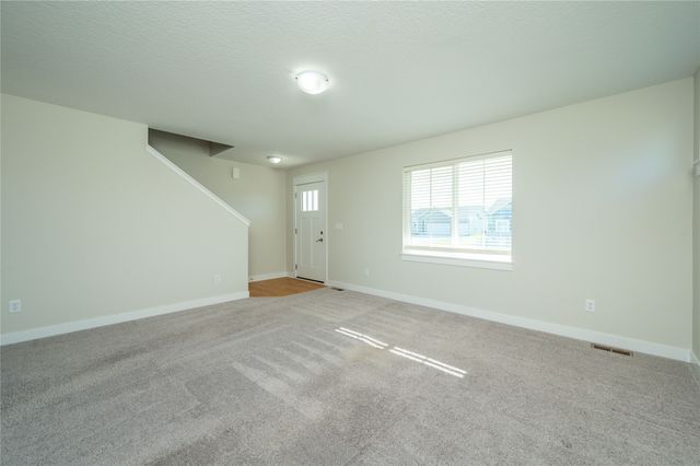 212 12th Court NW, Bondurant, IA 50035