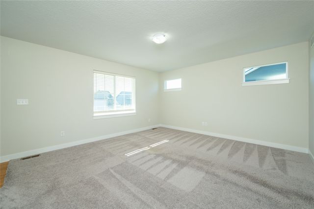 212 12th Court NW, Bondurant, IA 50035