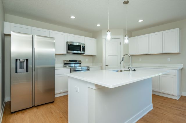 212 12th Court NW, Bondurant, IA 50035