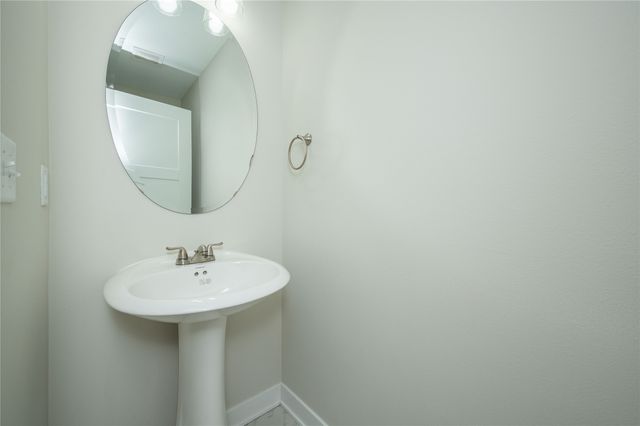 212 12th Court NW, Bondurant, IA 50035