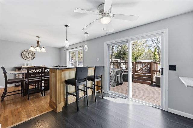 33 Winding Ln, Springfield, MA 01118