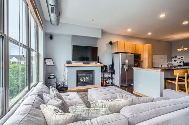 3640 Wooddale Avenue S 319, Saint Louis Park, MN 55416