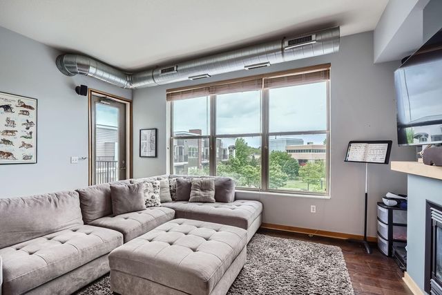 3640 Wooddale Avenue S 319, Saint Louis Park, MN 55416