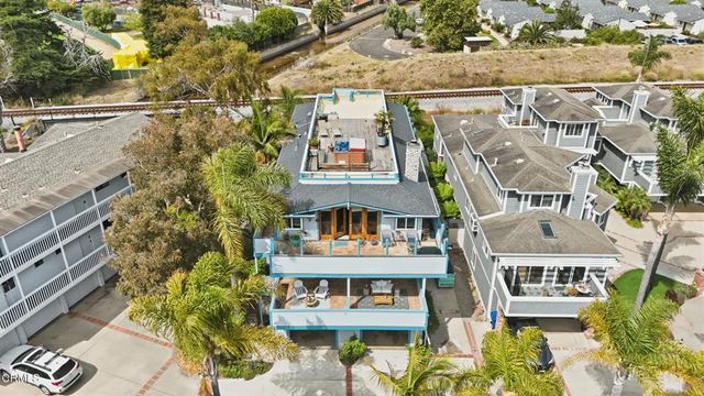 4582 4th Street, Carpinteria, CA 93013