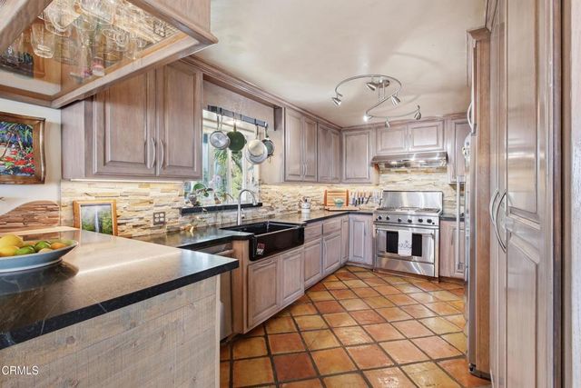 4582 4th Street, Carpinteria, CA 93013