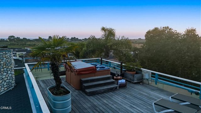 4582 4th Street, Carpinteria, CA 93013