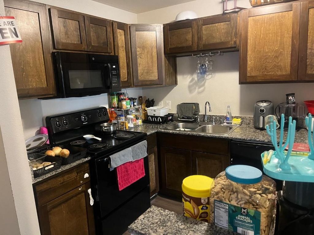 9837 Walnut Street 105, Dallas, TX 75243