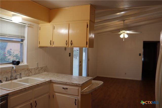 1007 Illinois Avenue, Killeen, TX 76541