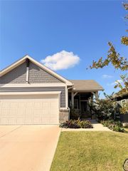 1841 Ash Oak Lane, Forney, TX 75126