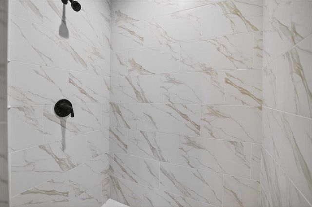 5617 Glorious Drive, Madison, WI 53718