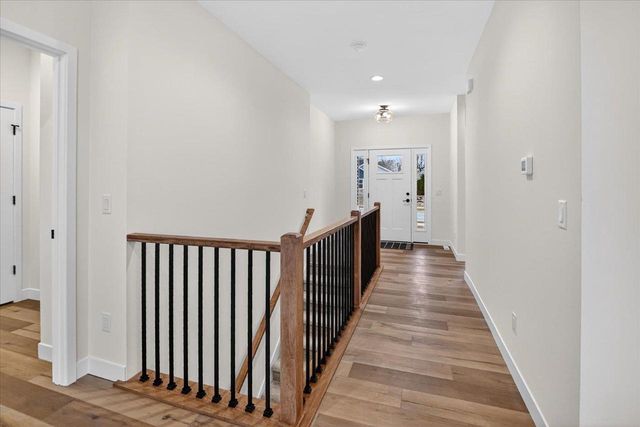 5617 Glorious Drive, Madison, WI 53718