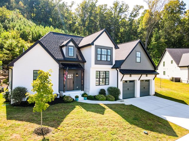 9837 Trestle Circle, Ooltewah, TN 37363
