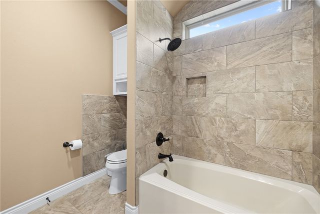 3501 Kanati Cove, College Station, TX 77845