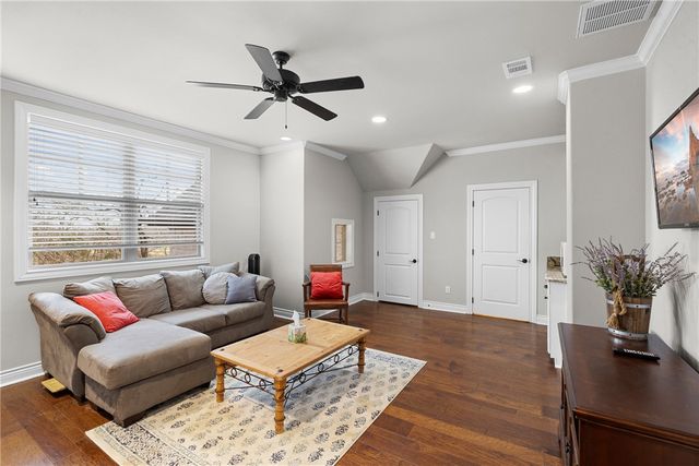 3501 Kanati Cove, College Station, TX 77845